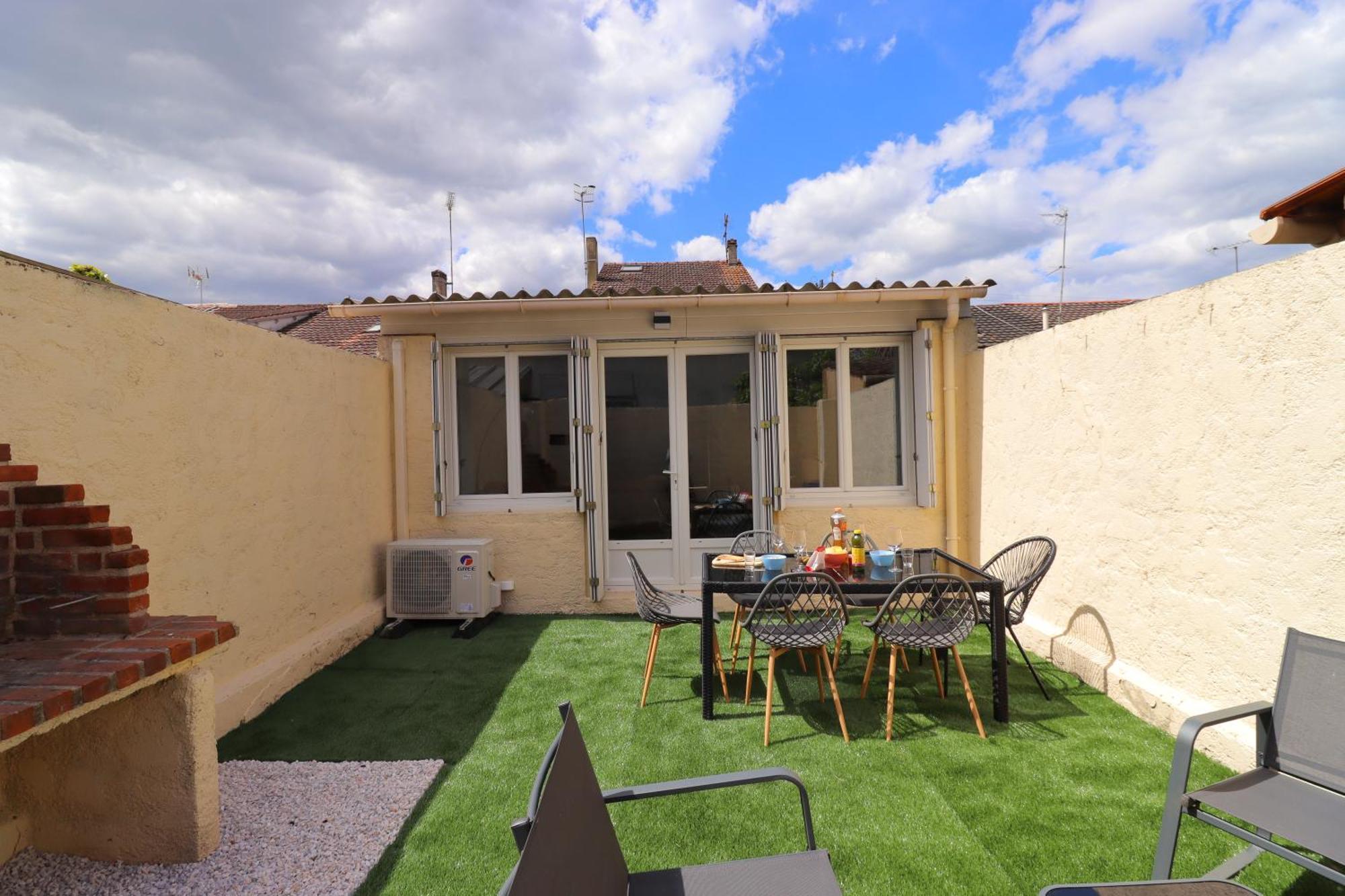 Le Patio - Spacieux T3 Avec Climatisation Et Jardin Privatif Bergerac Kültér fotó